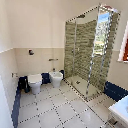 Yucca Apartment